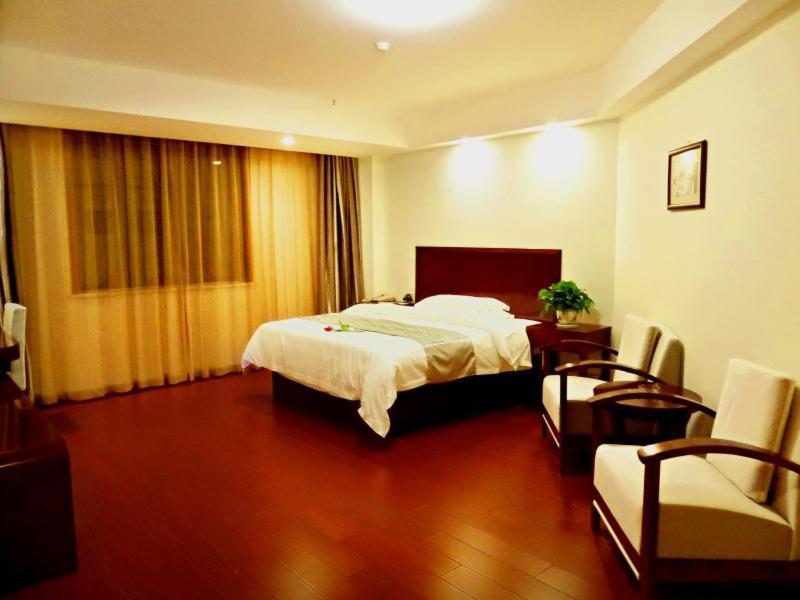 Greentree Inn Jiangxi Jindezhen People Square Jindin Business Hotel Jingdezhen Exterior photo